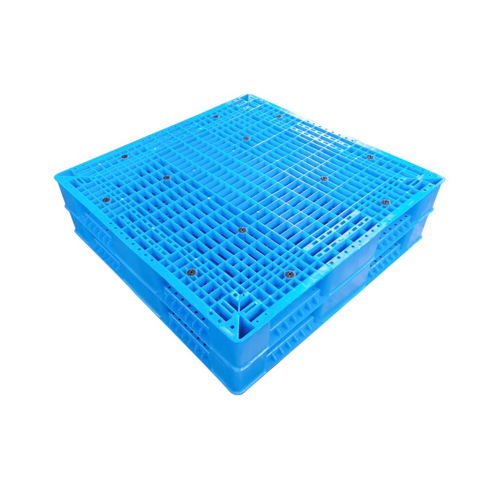 plastic pallets