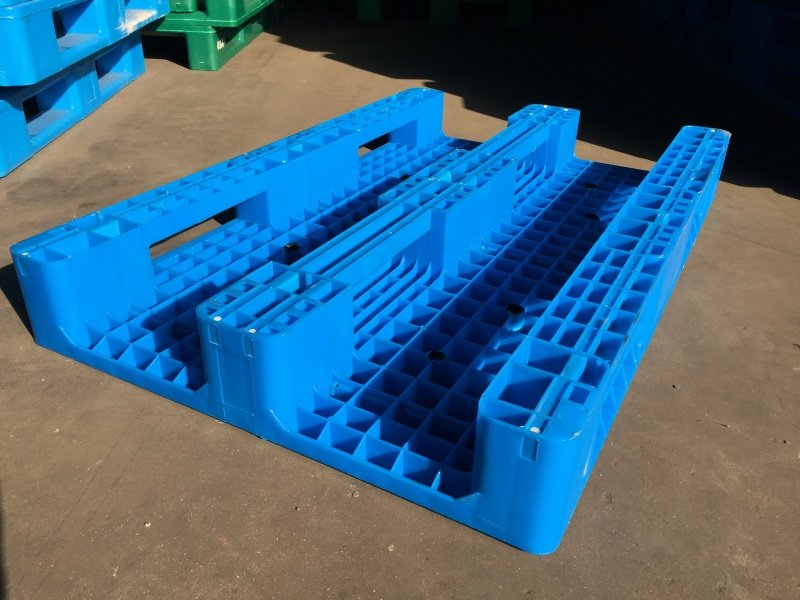 recyclable rackable plastic pallets0