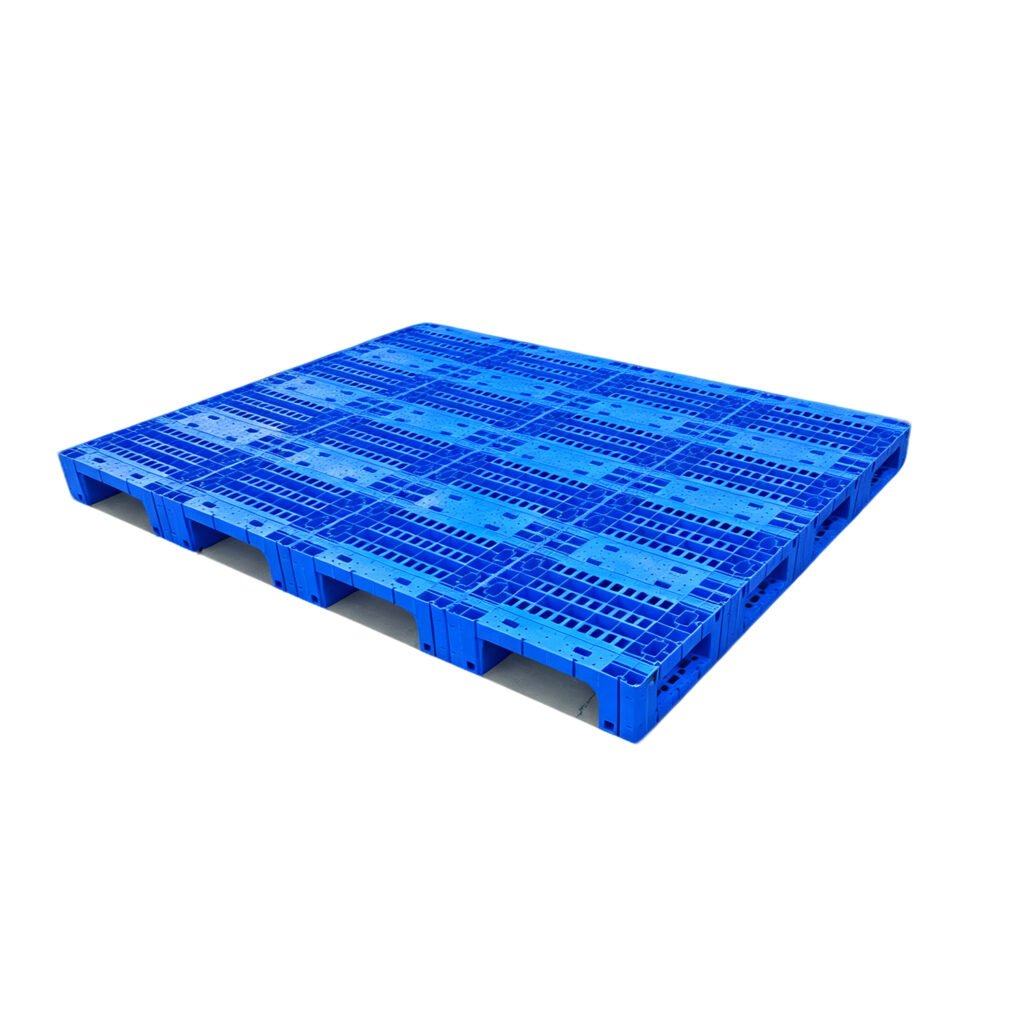 large modular plastic pallet